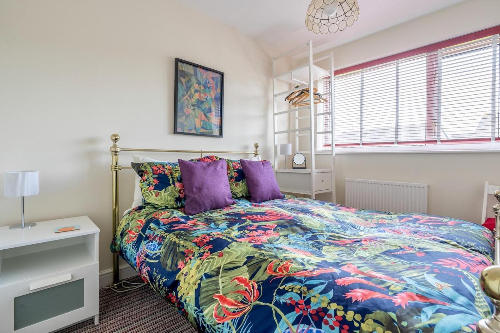 Chic 2-Bedroom Townhouse In Vibrant Abergavenny Eksteriør bilde